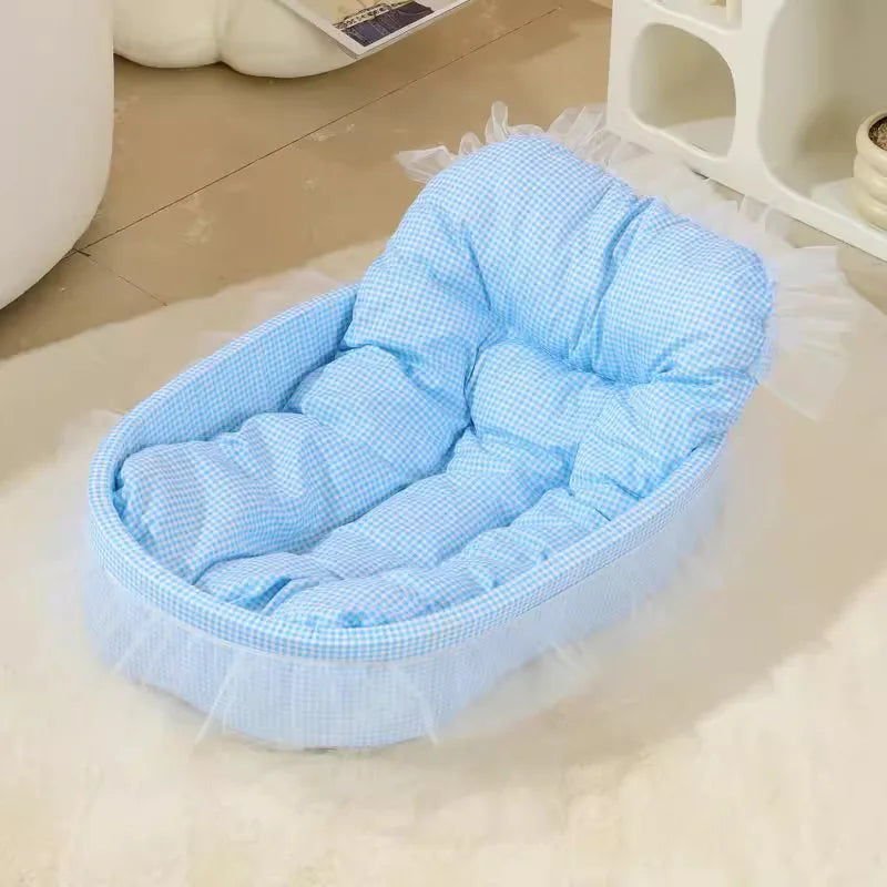 Cute Lace Trimmed Pet Princess Bed For Small Dogs Cats