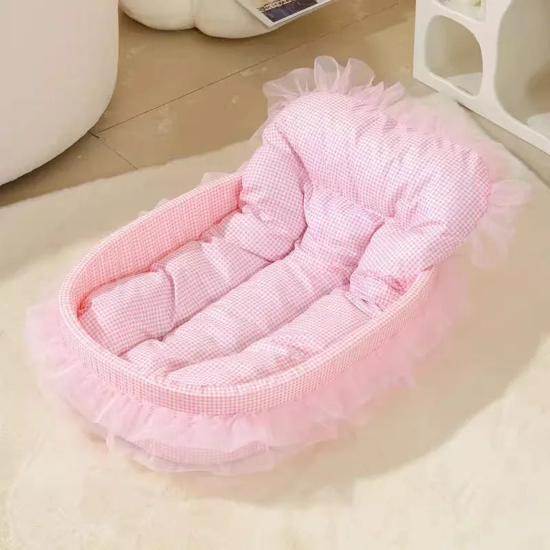 Cute Lace Trimmed Pet Princess Bed For Small Dogs Cats